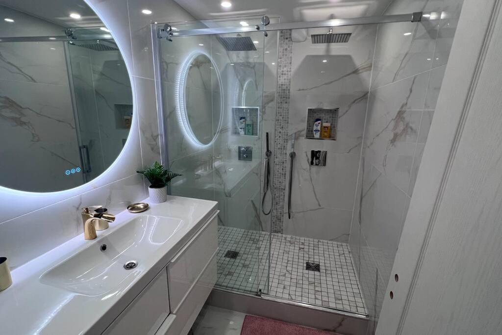 Nice Apartment With Amazing View Of Paris + Parking Ngoại thất bức ảnh